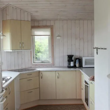 Holiday home Gilbert - 150m From The Sea In Nw Jutland By Interhome